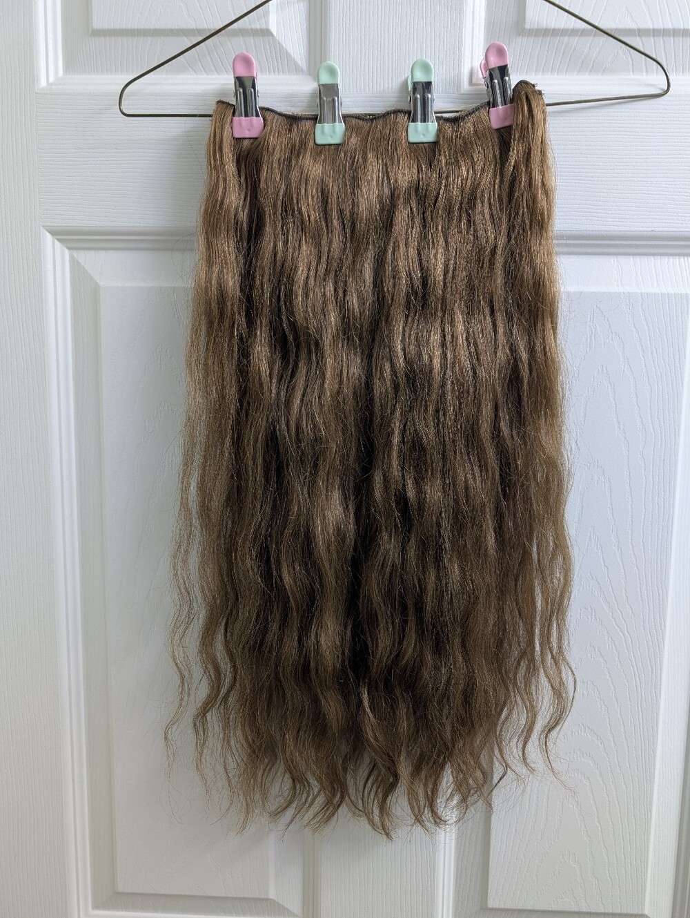 Luxy 20" Chestnut Brown Halo® Hair Extensions - Picture 4 of 5